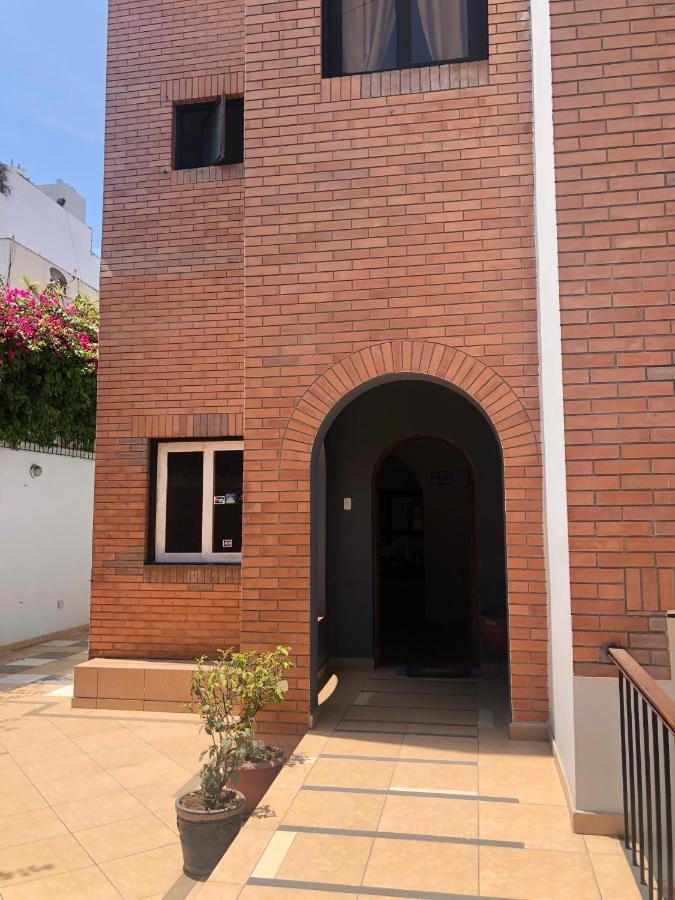 Qx Miraflores Hostel Lima Exterior photo